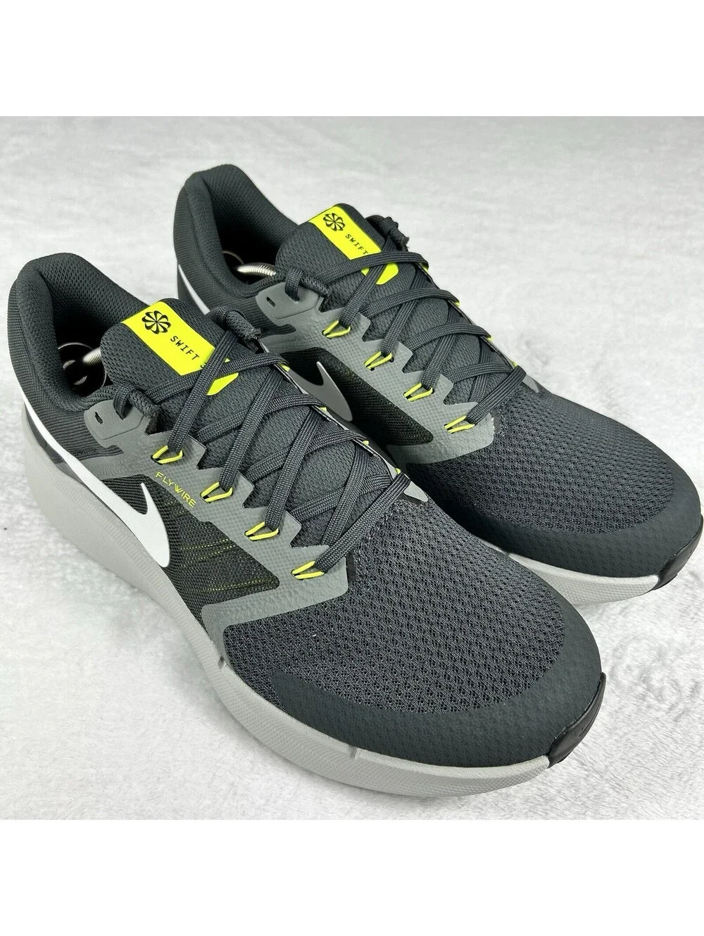 Nike Run Swift 3 Men's Running Shoes Size 13 Grey White DR2695-014 Walking Shoes